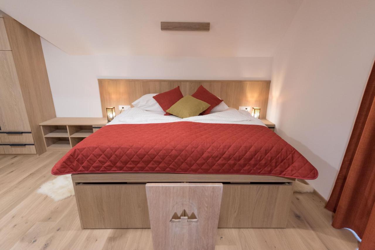 Guesthouse Lajnar Zgornja Sorica Zewnętrze zdjęcie