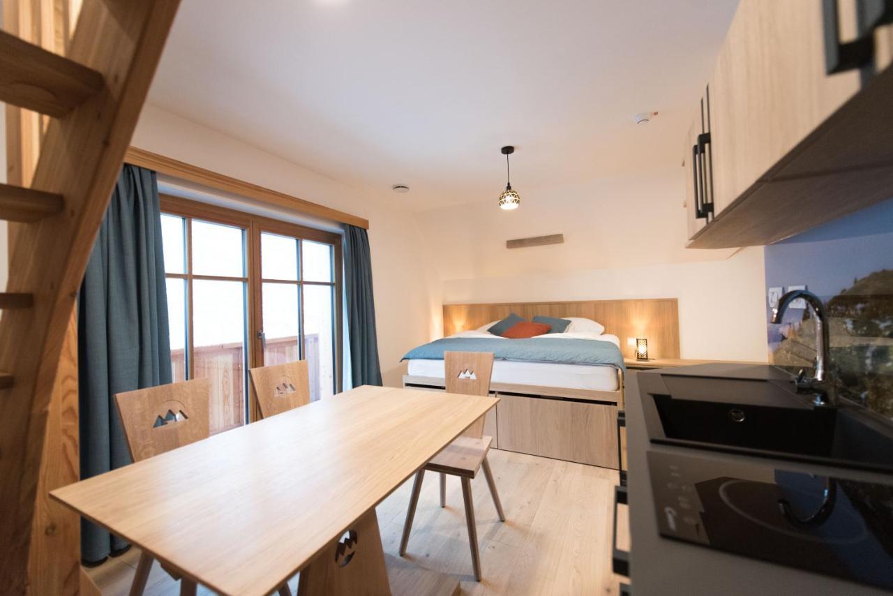 Guesthouse Lajnar Zgornja Sorica Zewnętrze zdjęcie